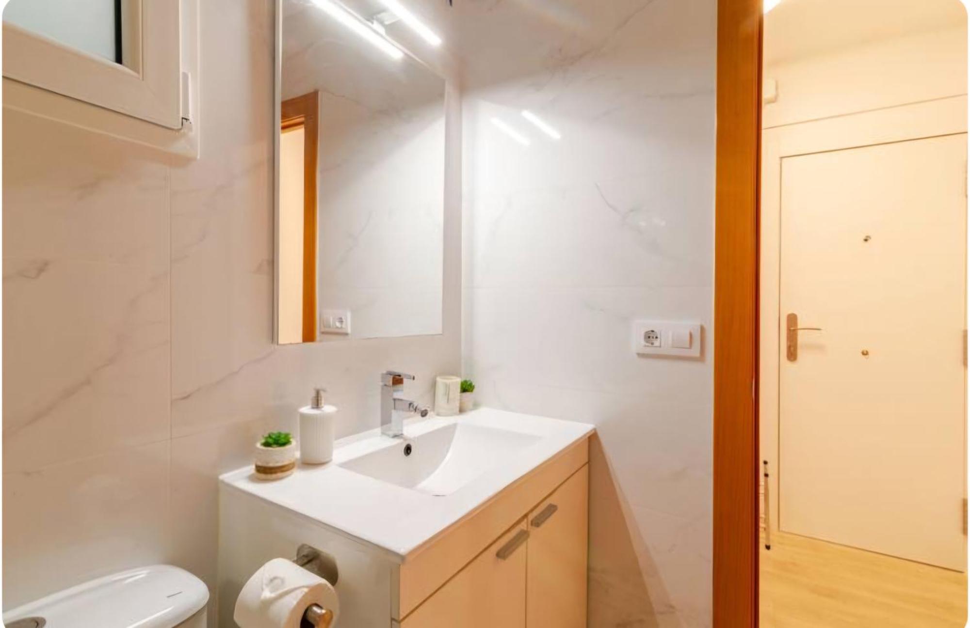 Hermoso Apartamento Cerca Al Mar Blanes Extérieur photo
