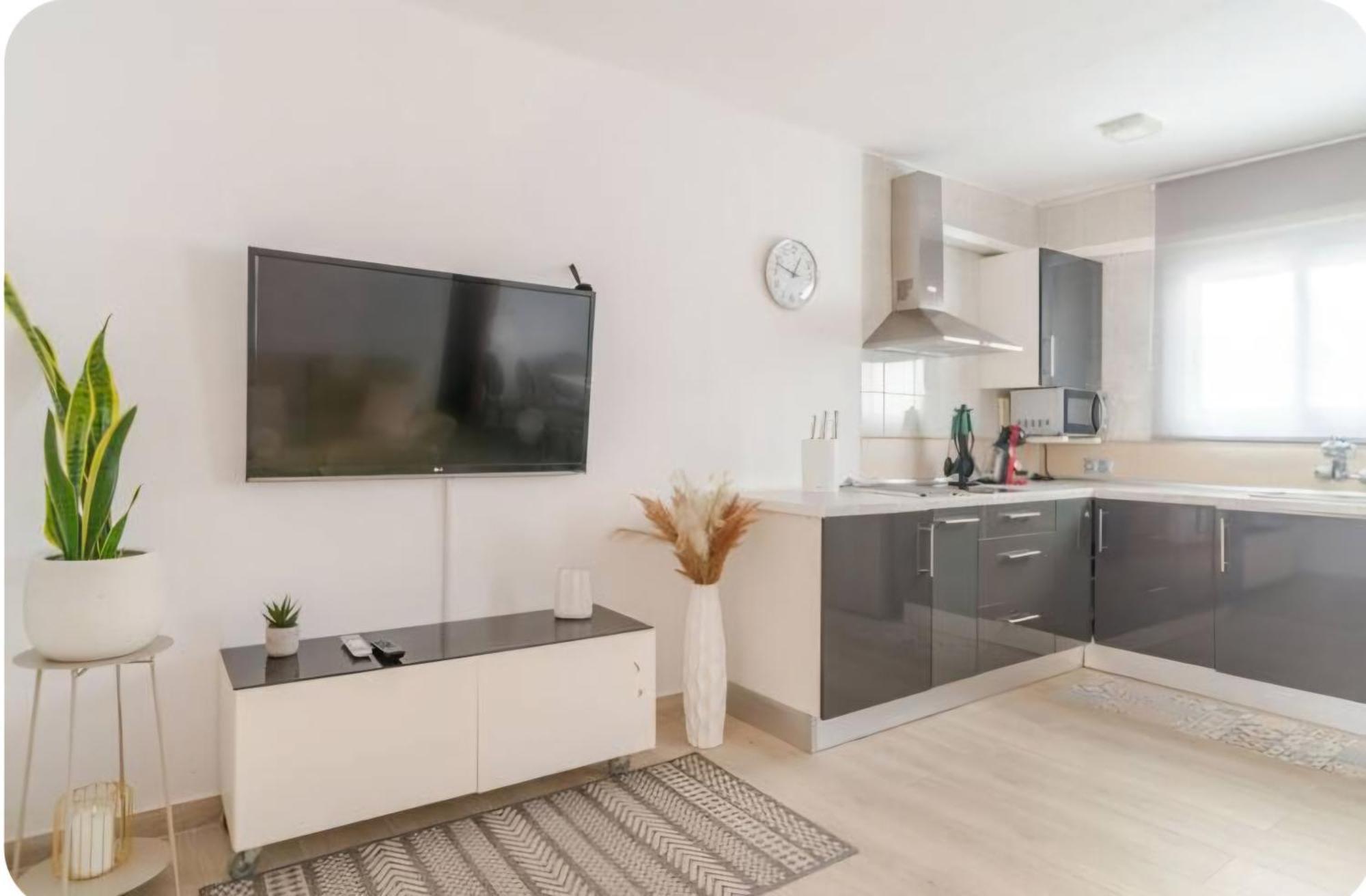Hermoso Apartamento Cerca Al Mar Blanes Extérieur photo